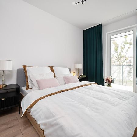 Manufaktura Residence - Apartamenty Prestiz Z Garazem Podziemnym I Dwoma Lazienkami ウッチ エクステリア 写真