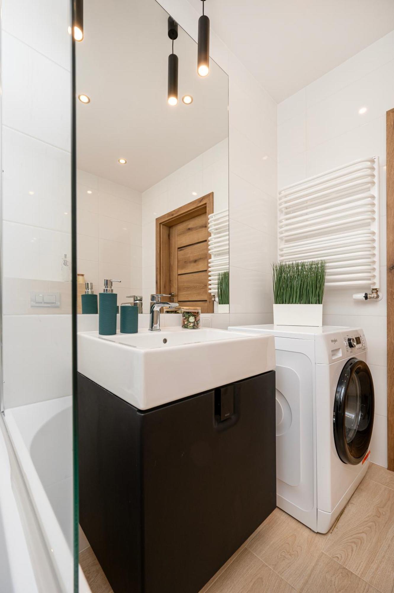 Manufaktura Residence - Apartamenty Prestiz Z Garazem Podziemnym I Dwoma Lazienkami ウッチ エクステリア 写真