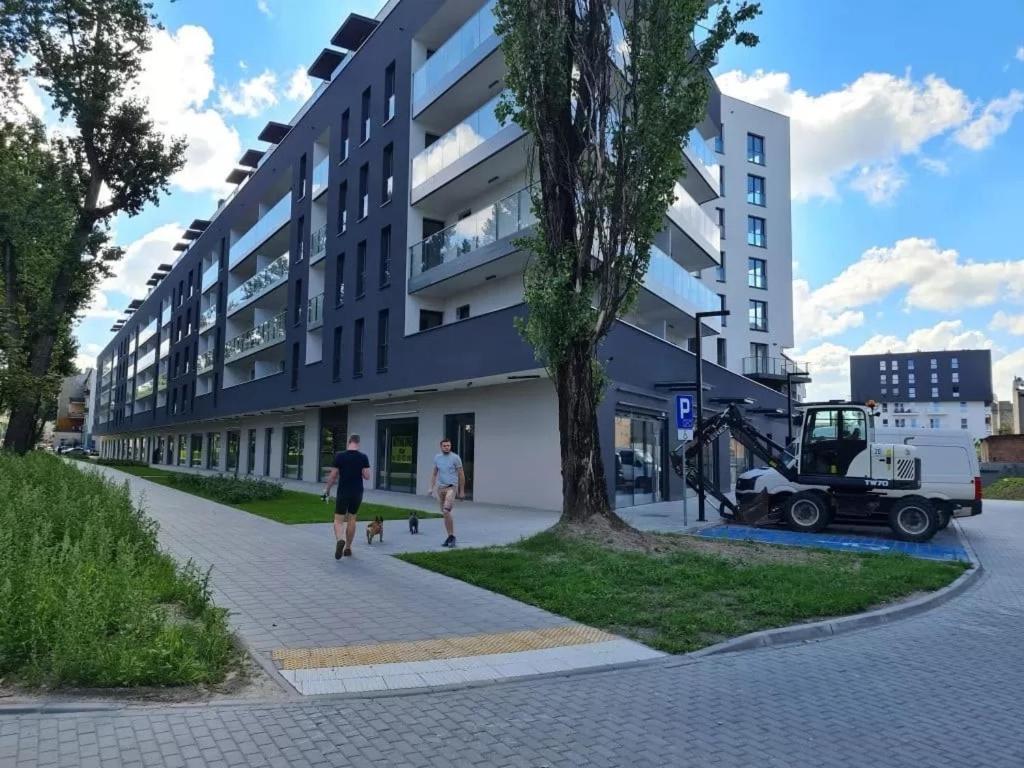 Manufaktura Residence - Apartamenty Prestiz Z Garazem Podziemnym I Dwoma Lazienkami ウッチ エクステリア 写真